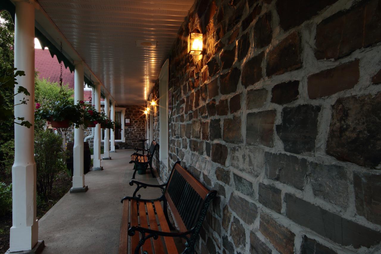 Auberge La Coudriere L'Isle-aux-Coudres Exterior foto