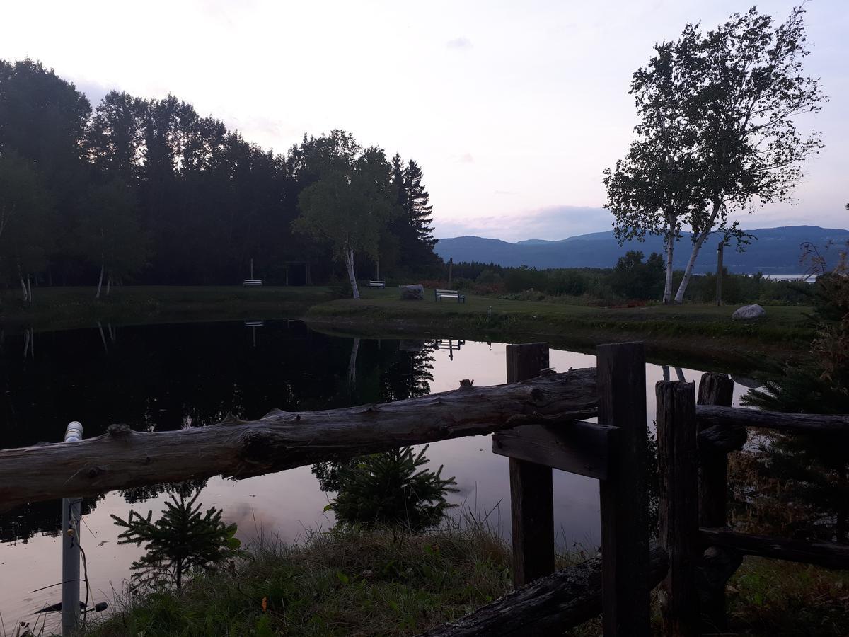 Auberge La Coudriere L'Isle-aux-Coudres Exterior foto